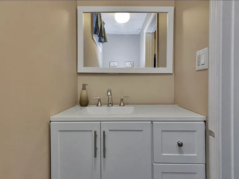 103 Washington Rd — Photo 14