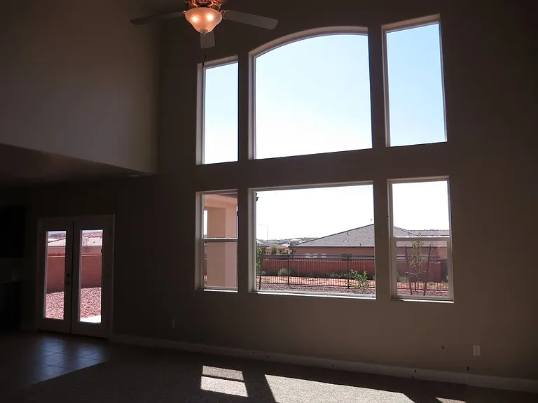 2388 S 3330 W — Photo 11