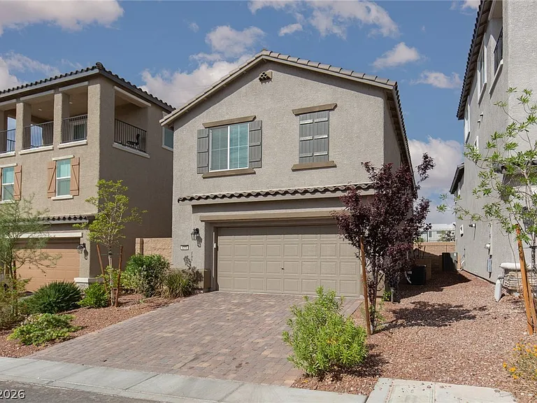 8045 Skye Foxx St — Photo 2