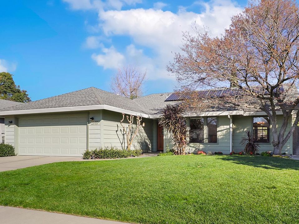 1st image of 1363 Coolidge Pl