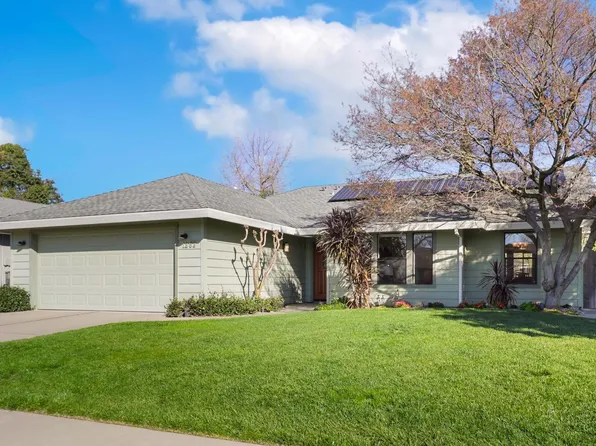 1363 Coolidge Pl, Woodland, CA 95776