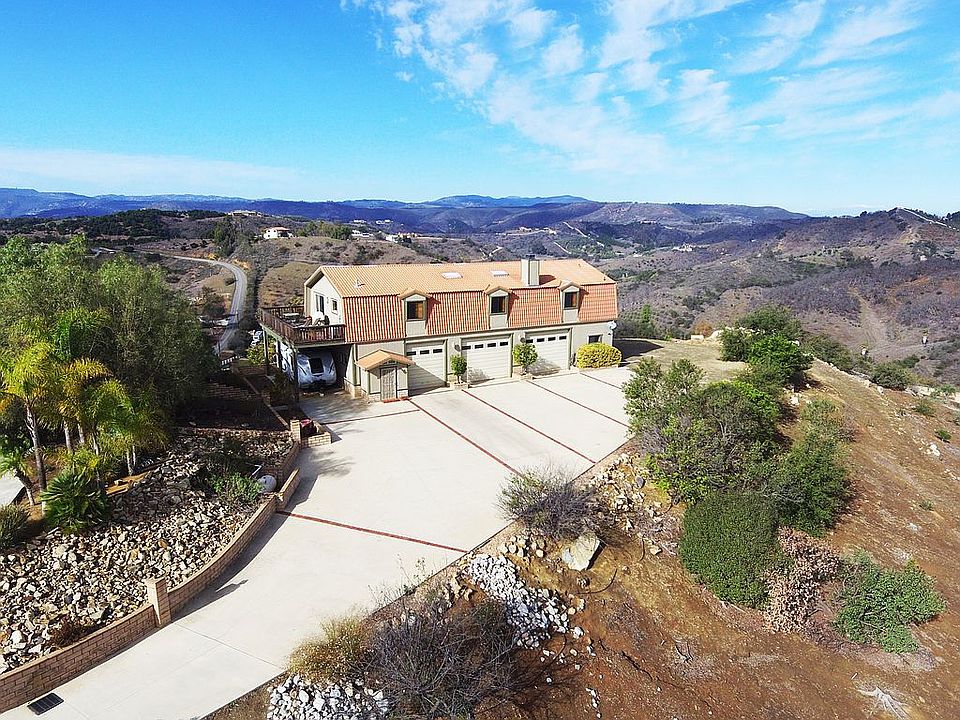 2nd image of 43900 Big Sky Way
