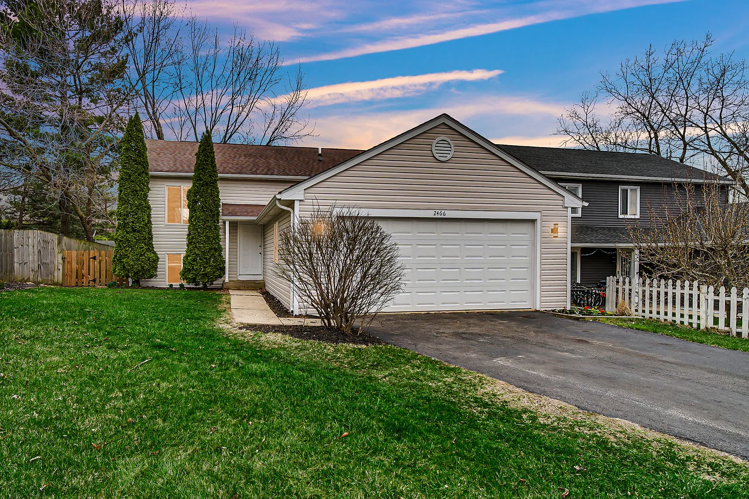 2466 Sunlight Ct photo 1