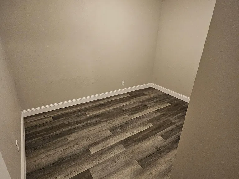 10176 Winkler Dr — Photo 11