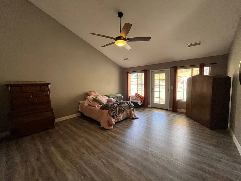 8957 Knobhill Cir — Photo 20