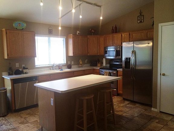 4th image of 18460 N 83rd Dr