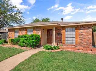 1842 Sandra Ln, Grand Prairie, TX 75052