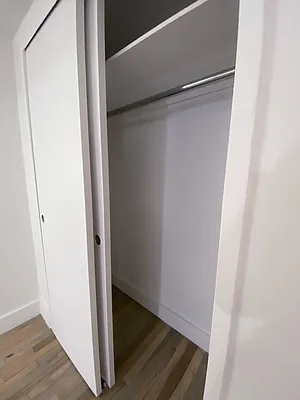 Rented by Mallory Management Corp | media 17