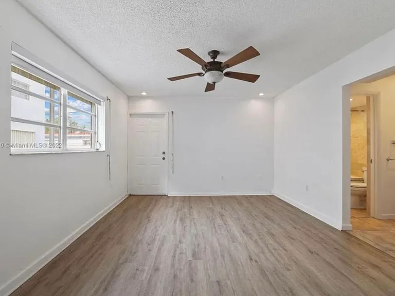 860 Euclid Ave #208 — Photo 26