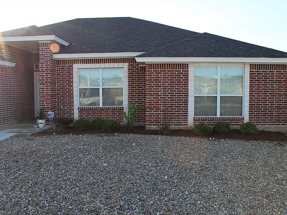 3rd image of 4917 Scarlett Oak Dr