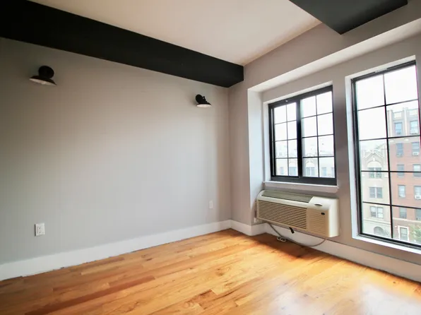 186 Lenox Road image 4 of 15