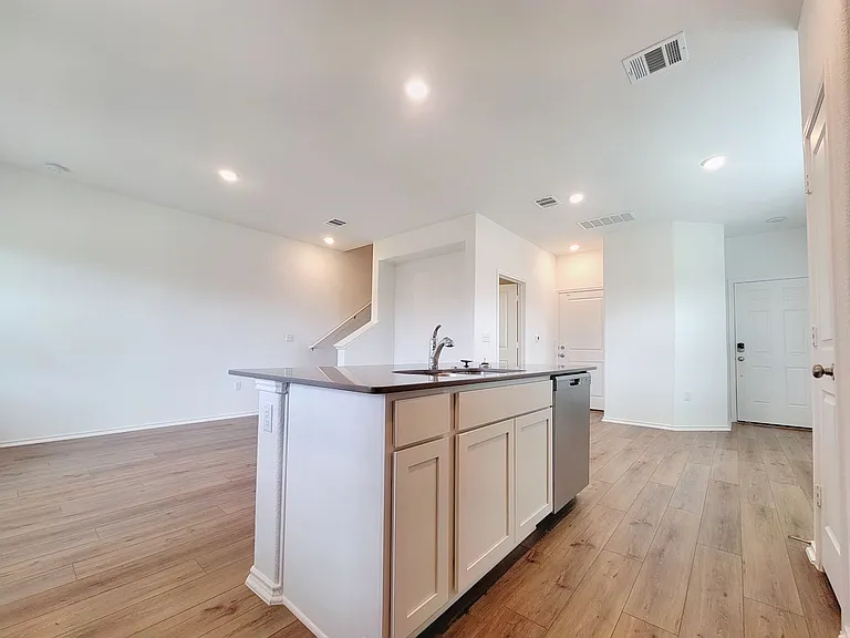 7232 Dancing Wind Ln — Photo 6