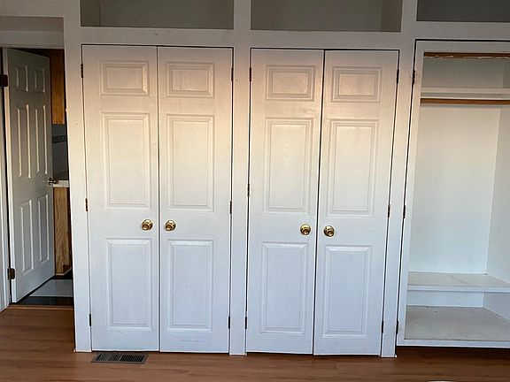 5th image of 221 1/2 N Union Ave