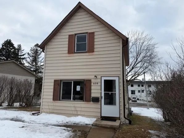 608 7th Ave S, Hopkins, MN 55343