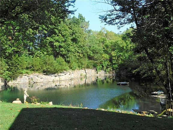 5th image of 393 E County Road 580 N