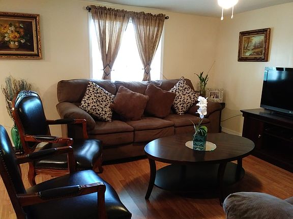 3rd image of 5528 Michelle Ave