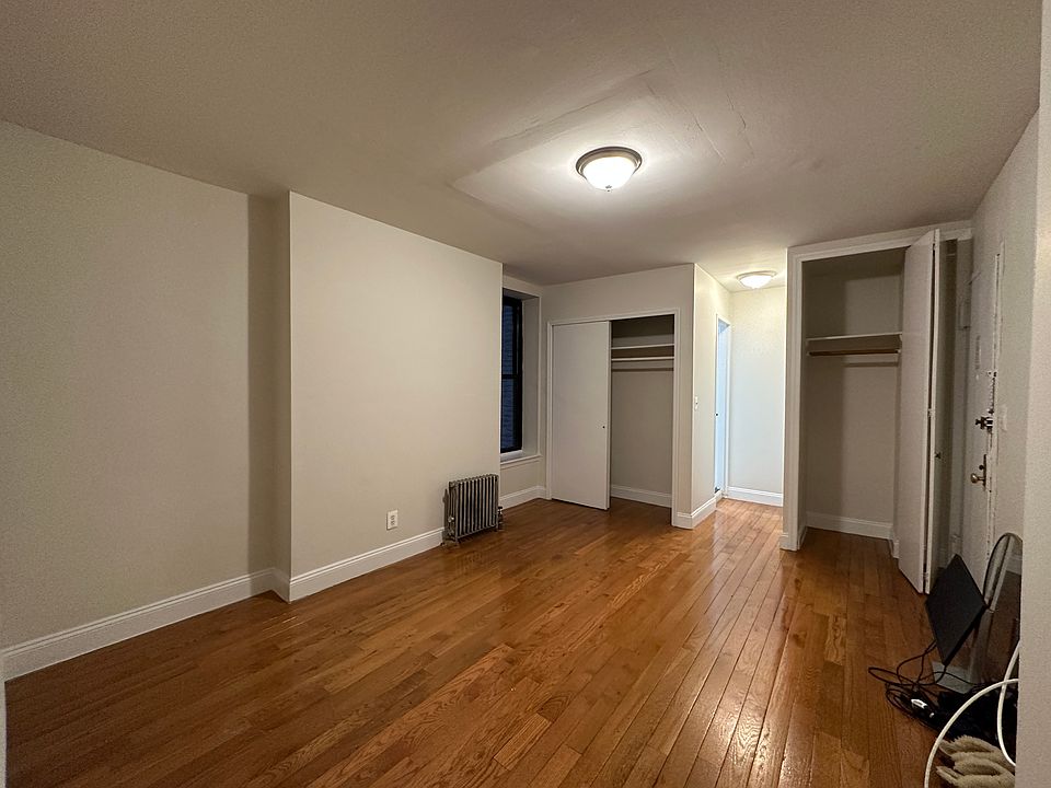 1st image of 11 E 32nd St APT 2G