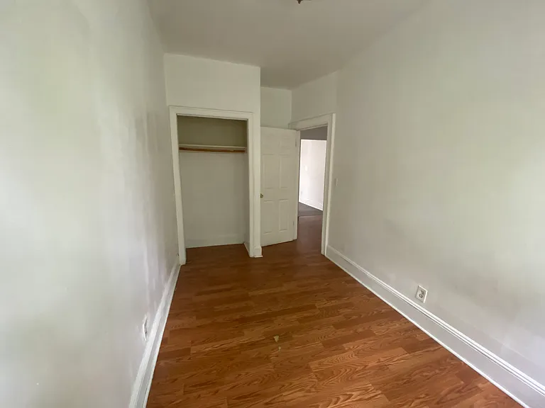 51 Linden St #2 — Photo 10