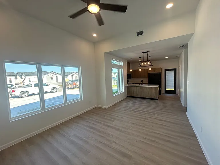 3536 Hidalgo St #D — Photo 7