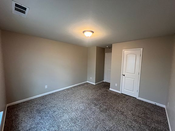 5th image of 268 Honeysuckle Ln