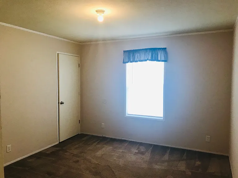 3951 Bentwood Cir W — Photo 35