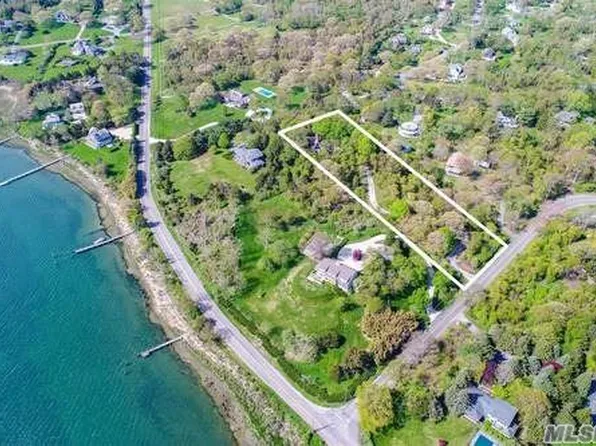 62 Cobbetts Ln, Shelter Island, NY 11964