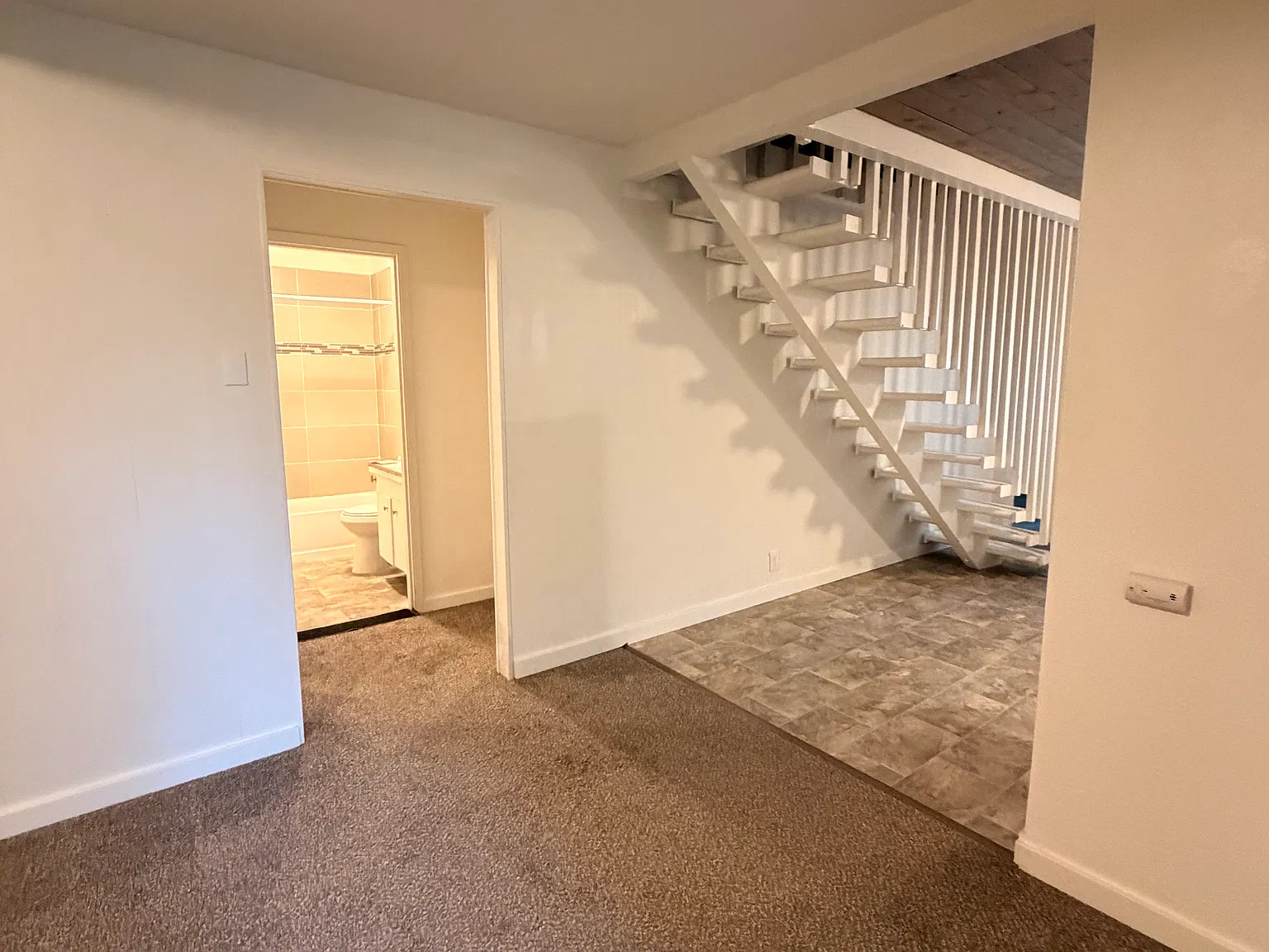3 bed, 1.5 bath, 1508 sqft, $2,300 — Photo 3