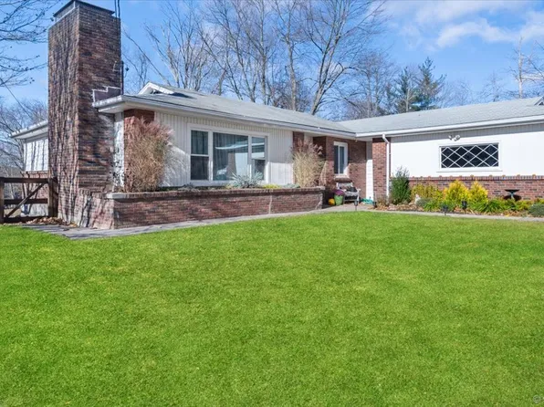 8 Fanton Road, Danbury, CT 06811