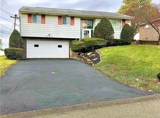 1265 Bickerton Dr, Clairton, PA
