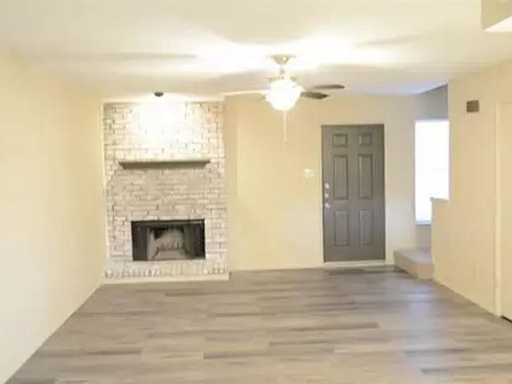 5th image of 303 Cambridge Dr