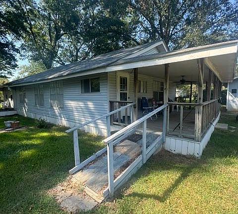 3rd image of 1144 Furrs Rd