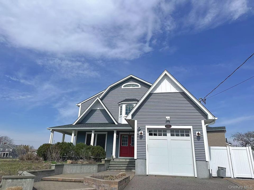 1st image of 1 E Lincoln Avenue