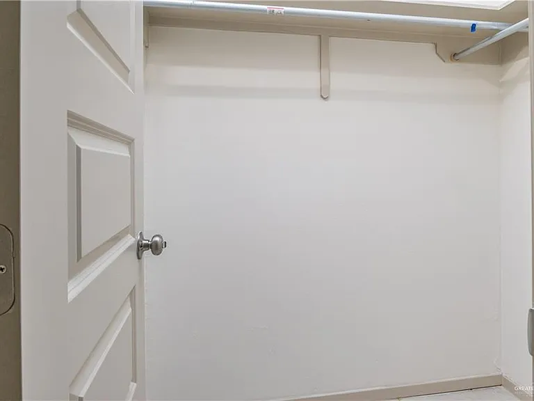 2114 Galveston Ave #2 — Photo 9