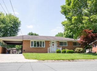 114 Cedar Ln, East Alton, IL