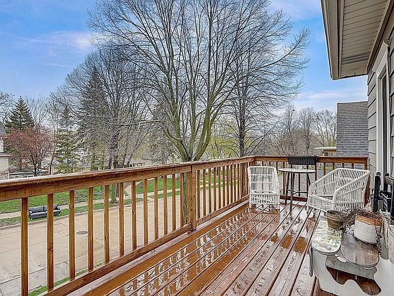 3rd image of 2754 Pierce St NE #2