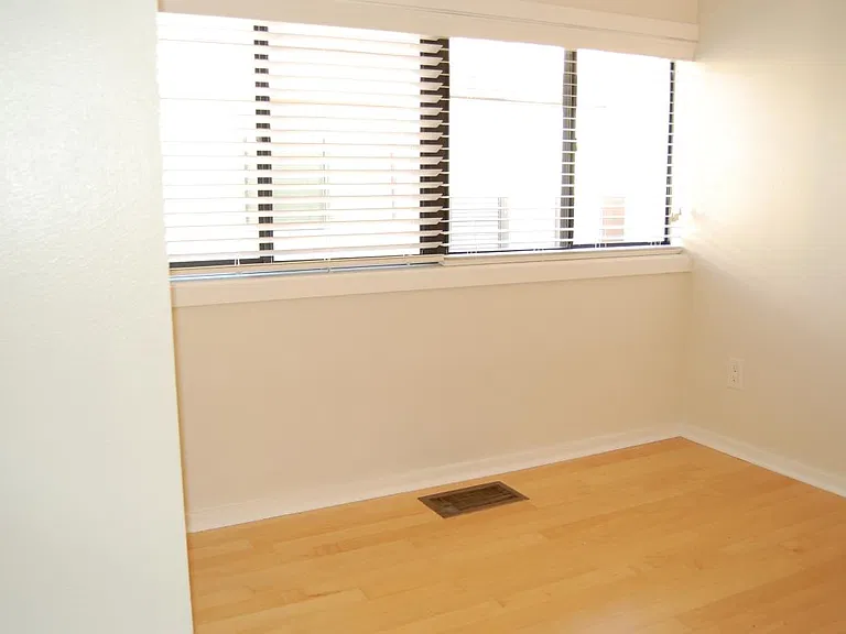 1320 Pelican Creek Xing — Photo 15