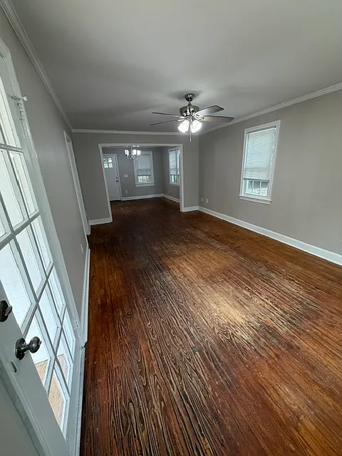1513 Lewis Street - 1 — Photo 2