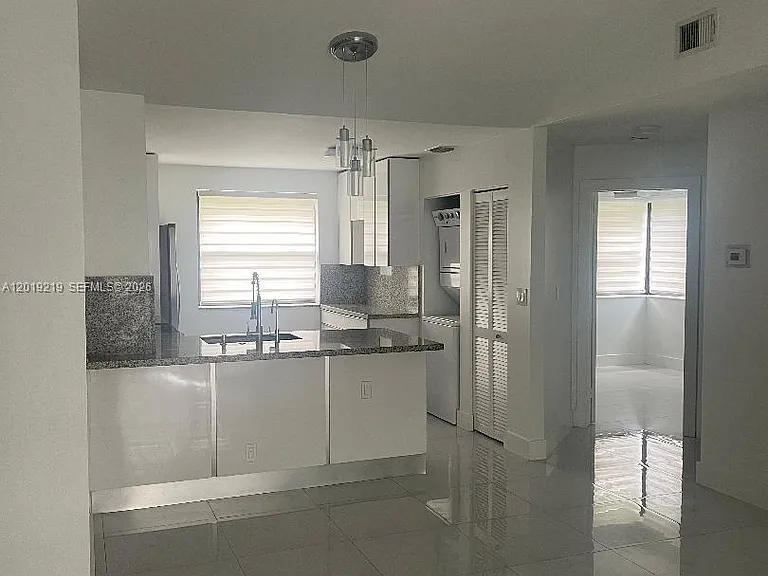 10121 W Sunrise Blvd #301 — Photo 1