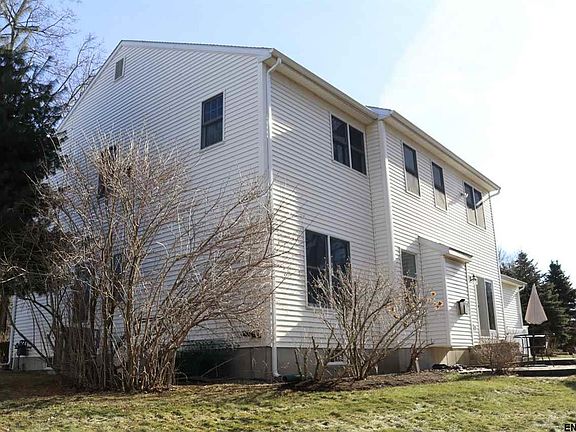 2nd image of 35 Cherryvale Blvd