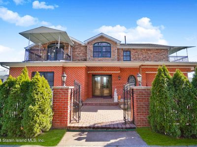 11 Spratt Ave, Staten Island, NY, 10306