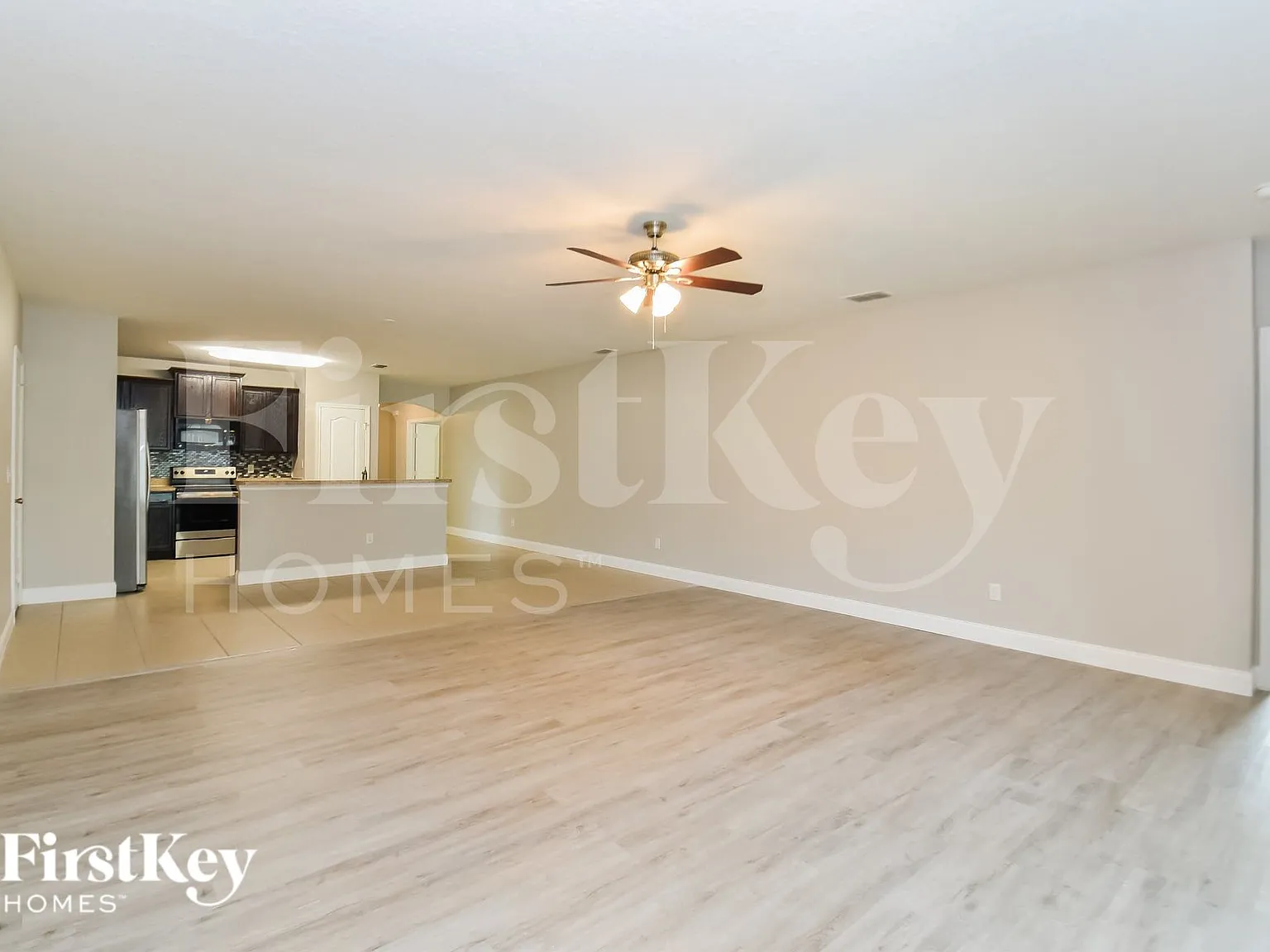 3 bed, 2.0 bath, 2142 sqft, $2,810 — Photo 4