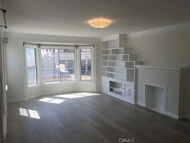 1131 Sunvue Pl — Photo 4