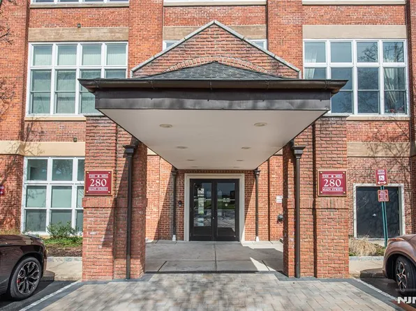 280 Main St APT 305, Little Falls, NJ 07424