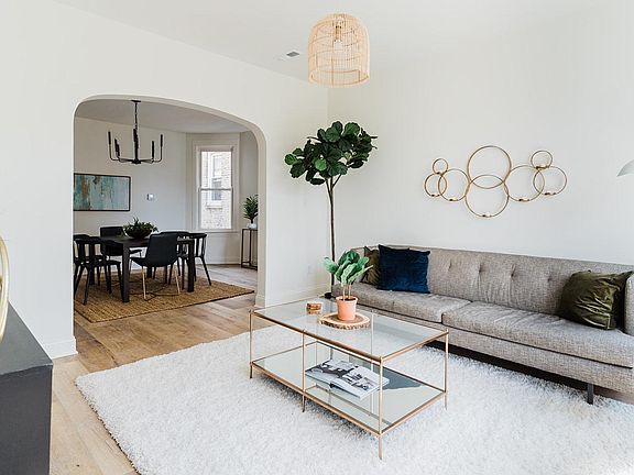 5th image of 2945 N Lawndale Ave #2
