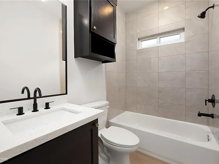 3004 S Links Dr #4 — Photo 3