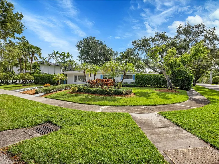 8141 SW 62nd Ct — Photo 4