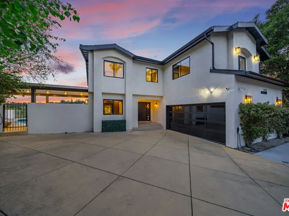 3352 Dona Rosa Dr, Studio City, CA 91604