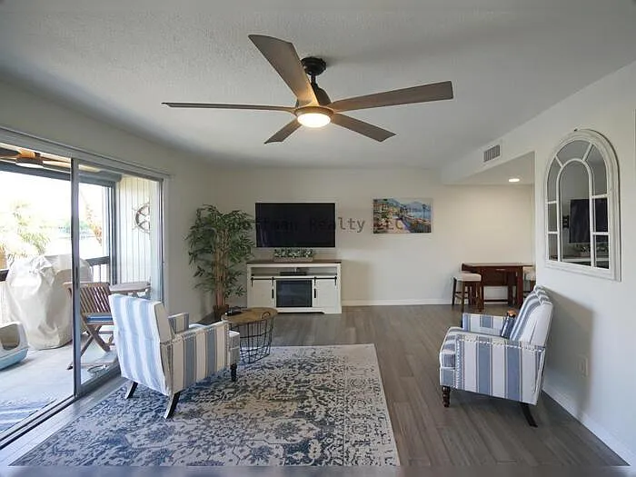 6325 Newtown Cir #B5 — Photo 19