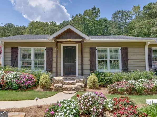 364 Holly St, Canton, GA 30114
