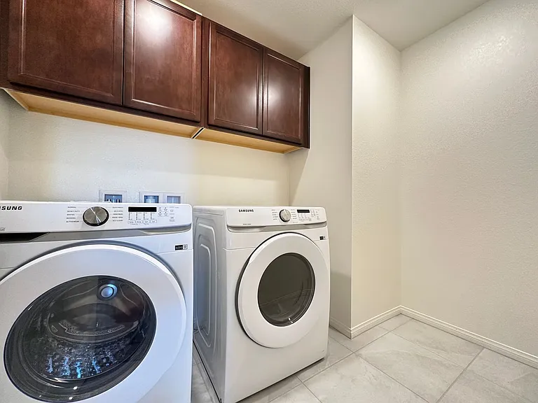 7569 W Mistral Ave — Photo 25